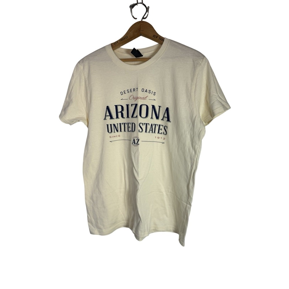 Gildan Arizona United States Desert Oasis Graphic T-Shirt Cream Large